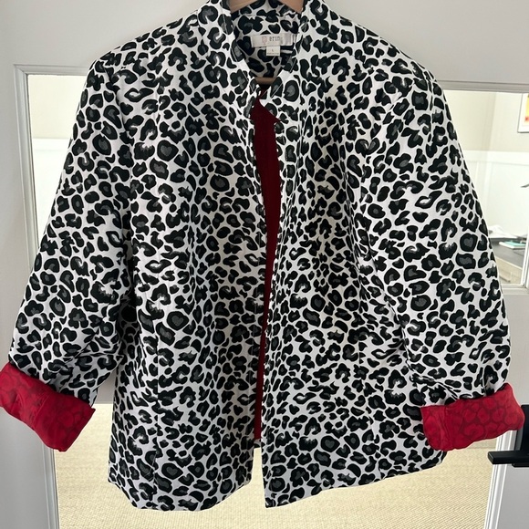 Erin Jackets & Blazers - Erin Animal Print Jacket Size Large